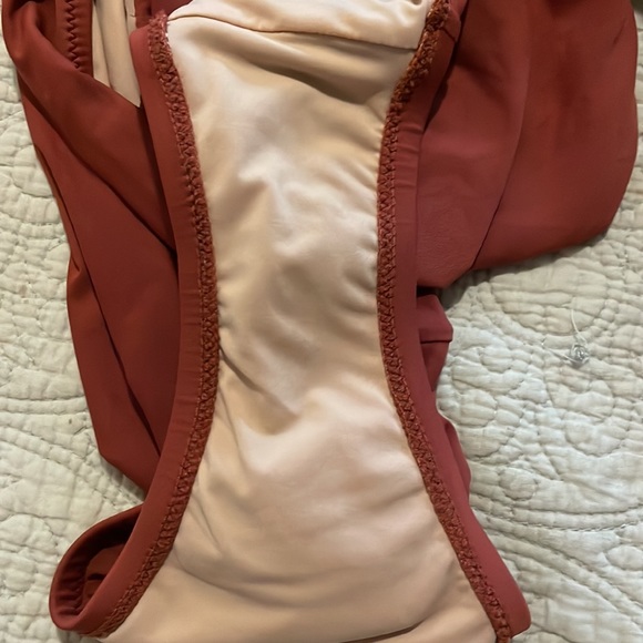 J. Crew Cutout one-piece swimsuit Rock Red Size 6 VEUC SOLD OUT! - Picture 15 of 15